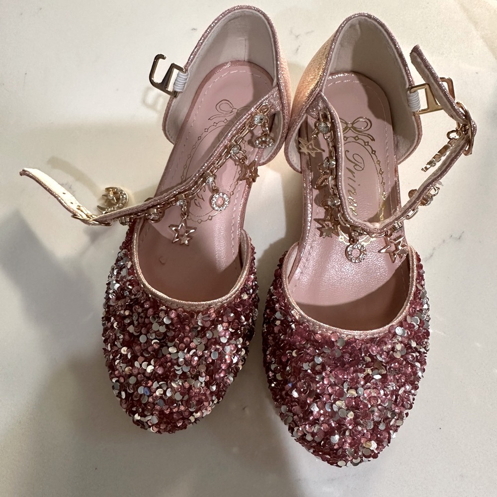 Girls size 9-9.5 shoes